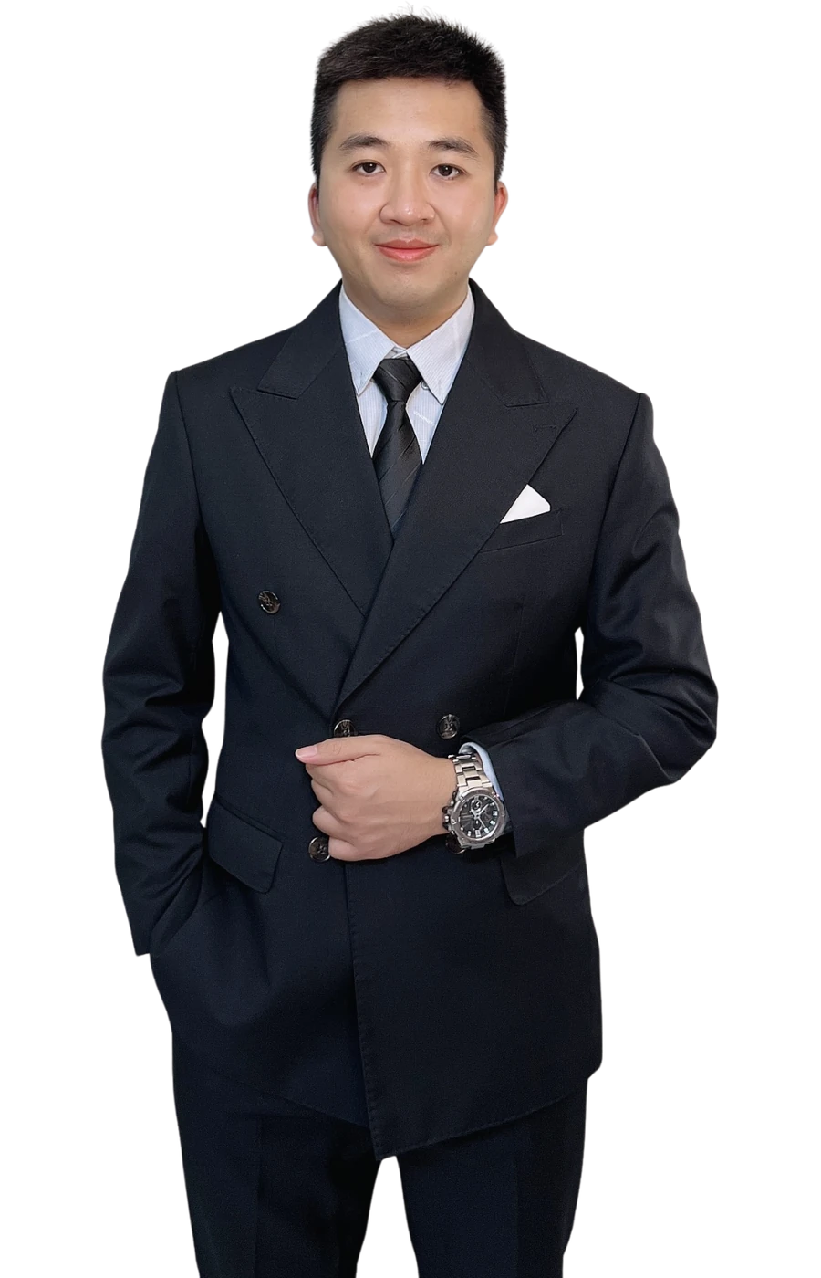 Chân dung Minh Finn trong trang phục vest xanh đậm
